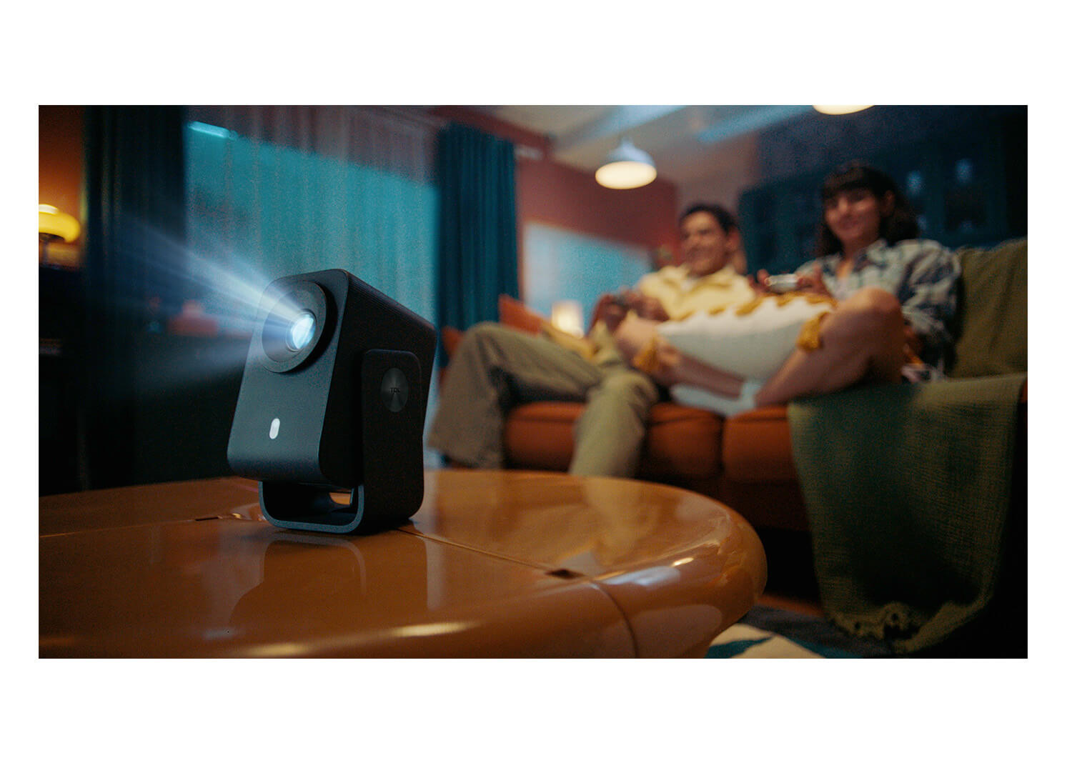 Serie-TCL Projector C1 TCL PROJECTOR C1 | TCL Japan / 日本語