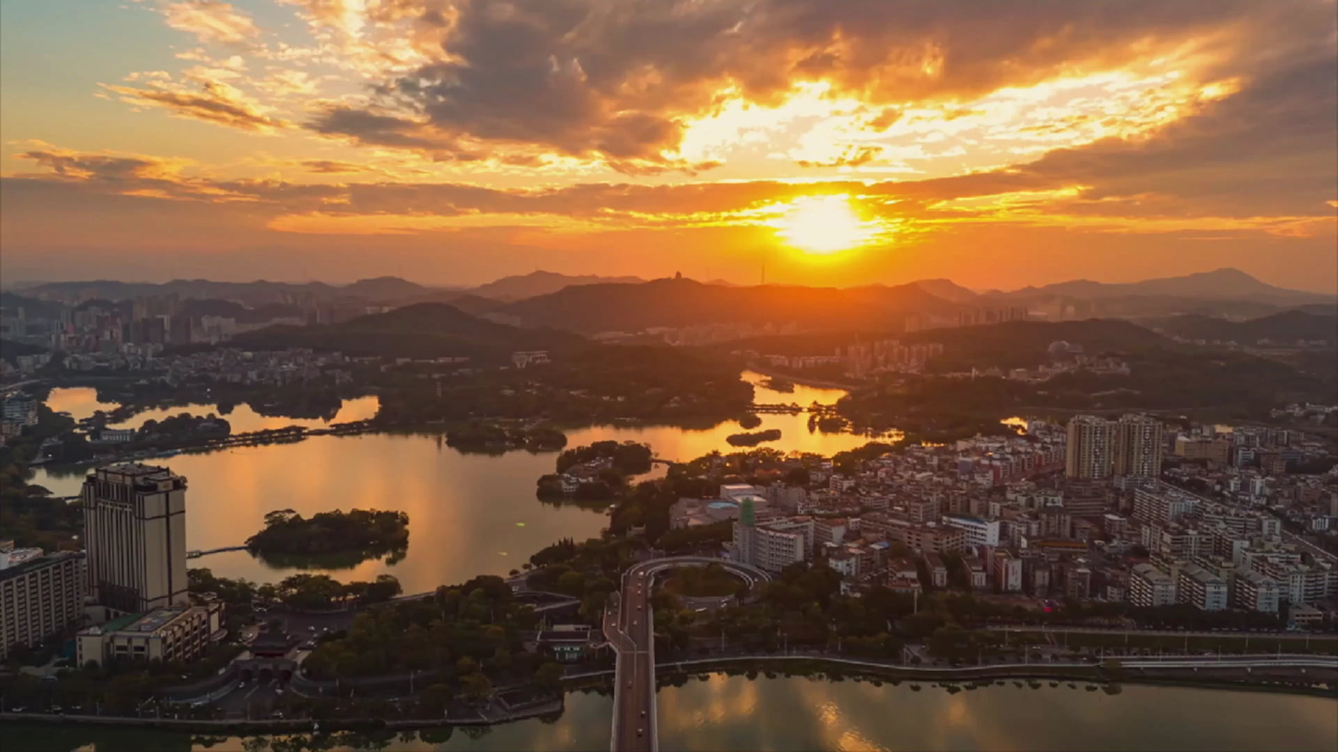 绿色教育新动力！TCL光伏科技赋能仲恺一小低碳校园建设