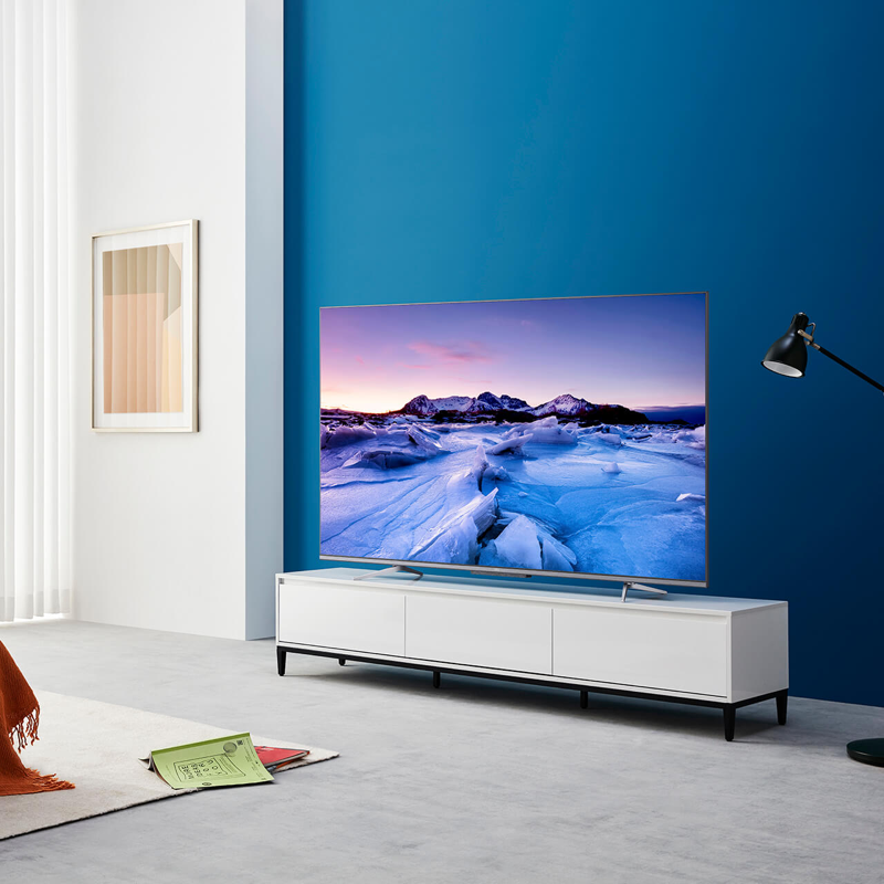 TCL Android tv P725 lifestyle