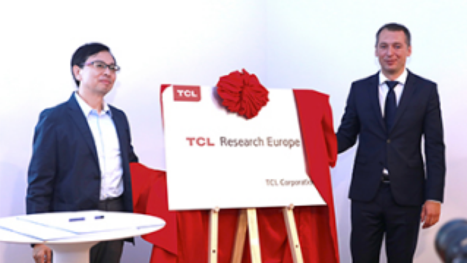 TCL открыл научно-исследовательский центр в Польше
